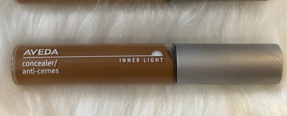 Aveda Inner Light Concealer Makeup Nutmeg 06