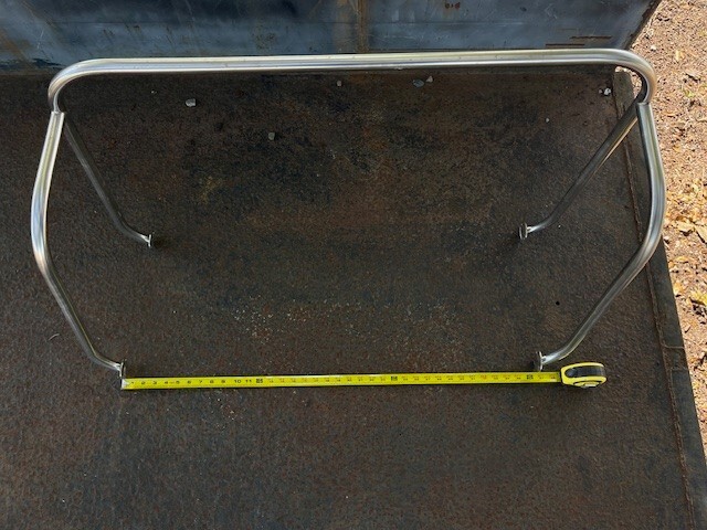 WINDSHIELD GRABRAIL CENTER CONSOLE