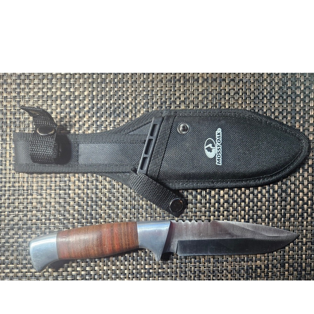 Mossy Oak Fixed Blade Knife w/sheath