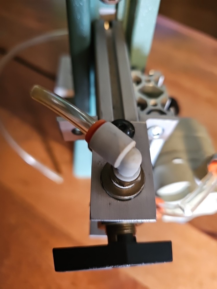 Minitools Toggle Action Punch Press