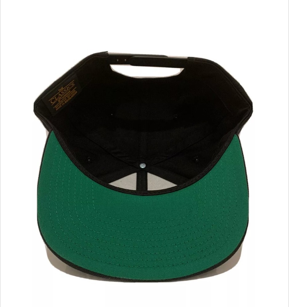 Los Angeles LA Raiders Script Classic Snapback Cap Hat Adjustable Black & White