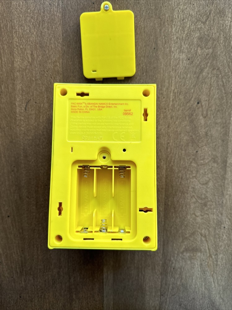 Pac-Man Retro Mini Arcade Machine 2015 Bandai Namco Basic Fun - Tested & Working