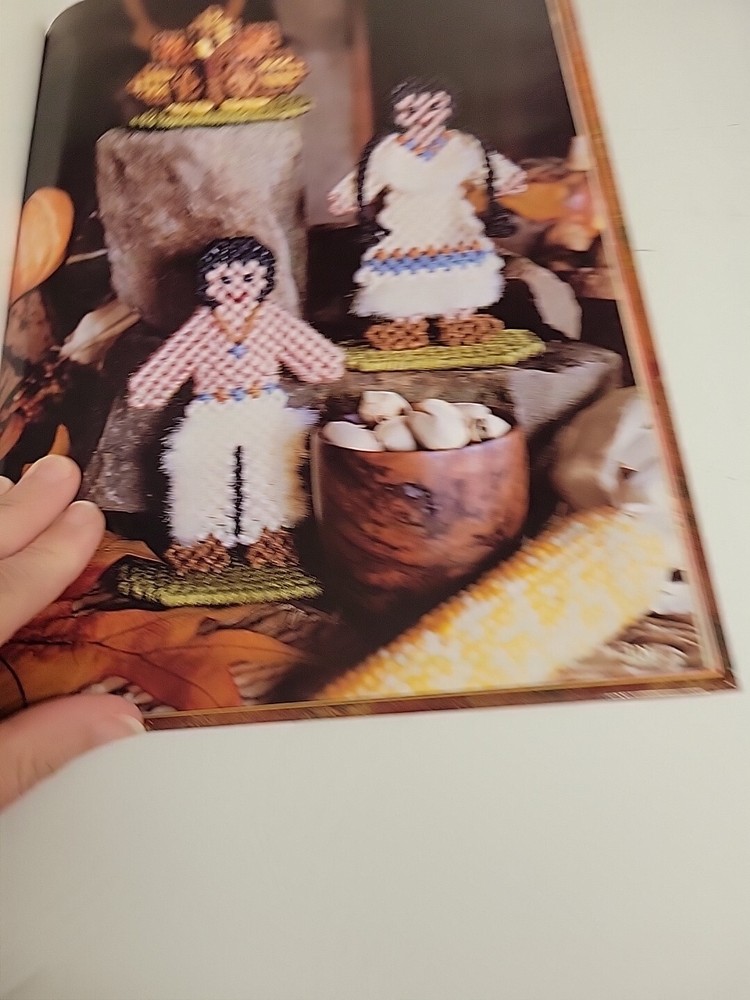 Plastic Canvas Hardcover HEARTWARMING Book Item Nmbr 34