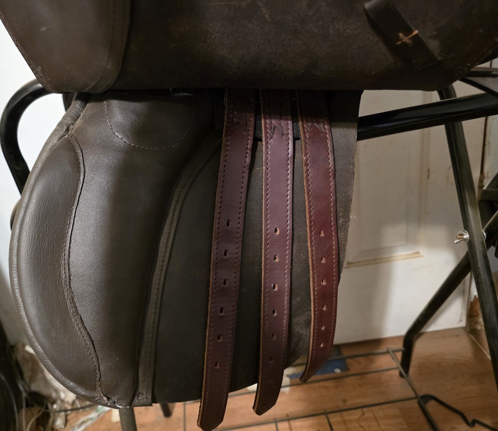 18" English Saddle
