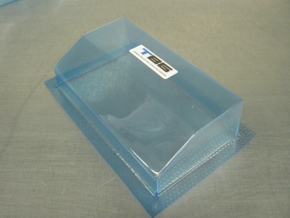 AM B2 BODY AND WING FOR TEAM ASSOCIATED