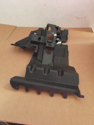 Renault Clio IV 4 GT Front Right Bumper DRL Mount Bracket Support Guide Genuine