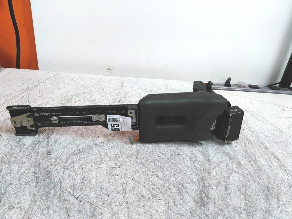 Defective Nipros ST-7 Padded Shoulder Camera Mount AS-IS
