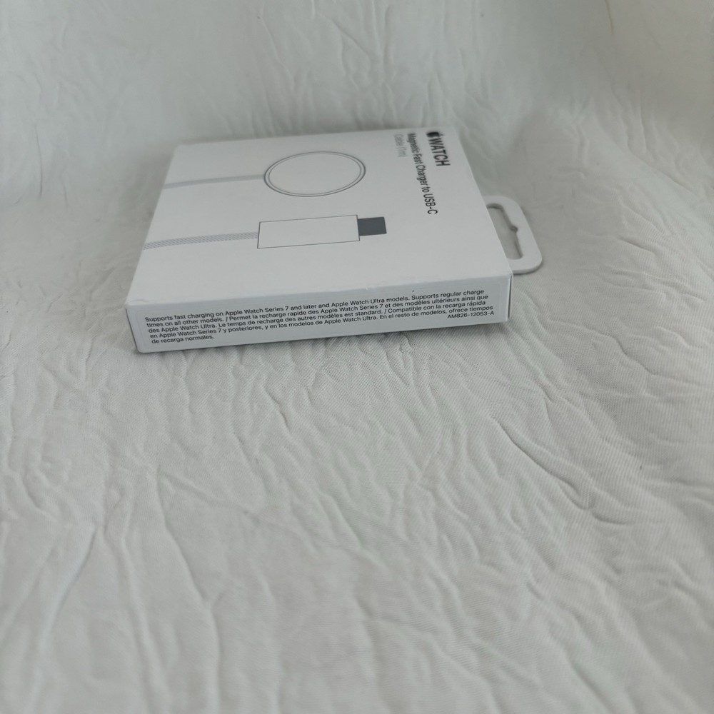 Apple Magnetic Charger with USB-C Cable. NEW