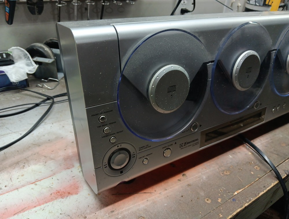 Emerson MS3103 Triple-Play Linear 3CD Changer Plays With Issues (Read)