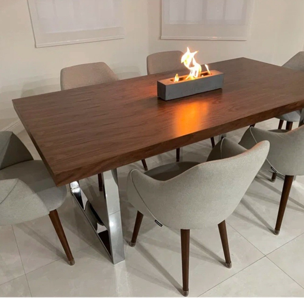 Dining Table And 4 Chais