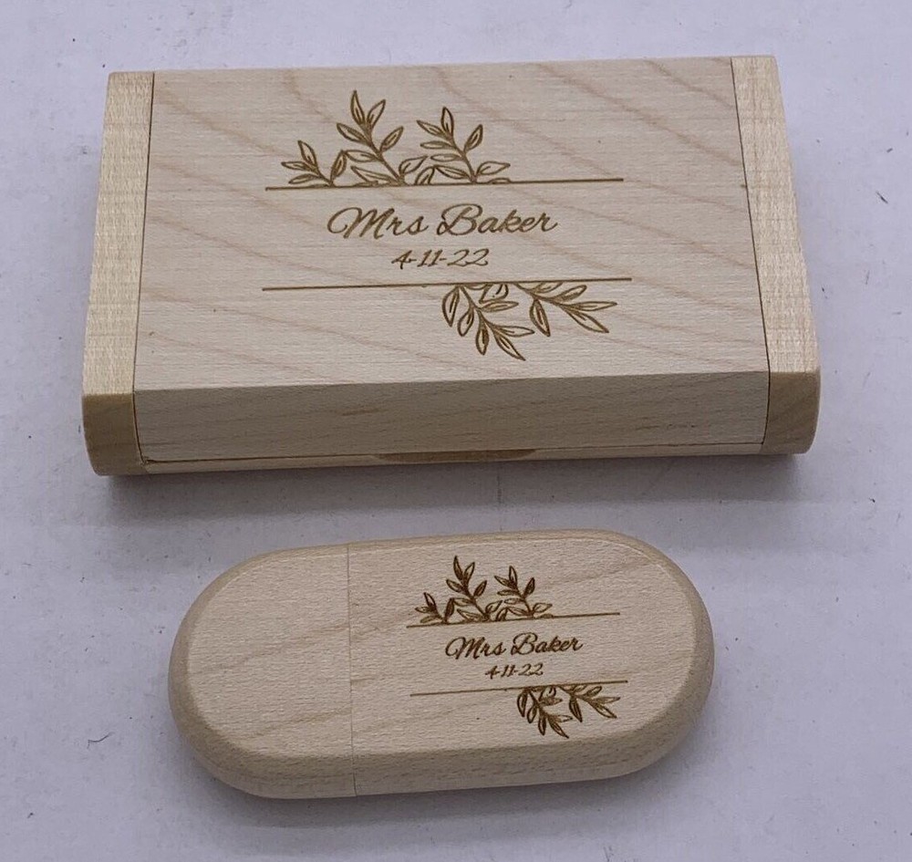 32gb USB 3.0 Wooden USB Flash drive personalized Engraved box | Walnut Maple