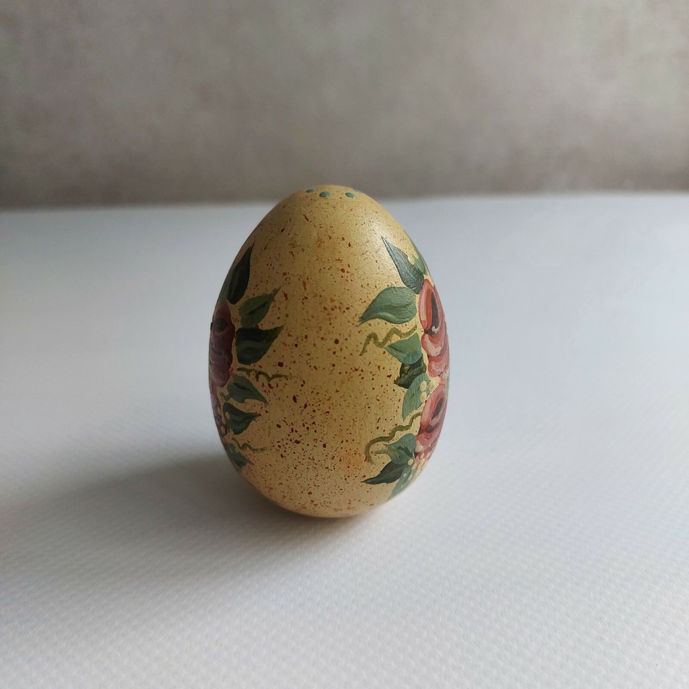 Egg painting tree handmade Pysanka author's
