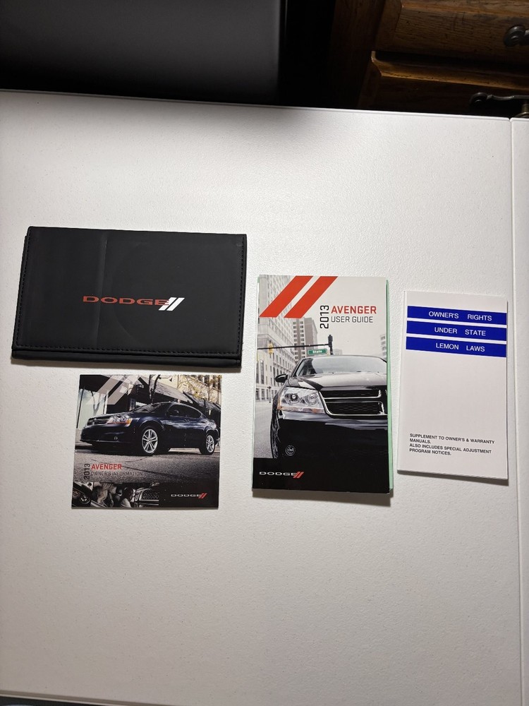 2013 Dodge Avenger User's Guide OEM Set