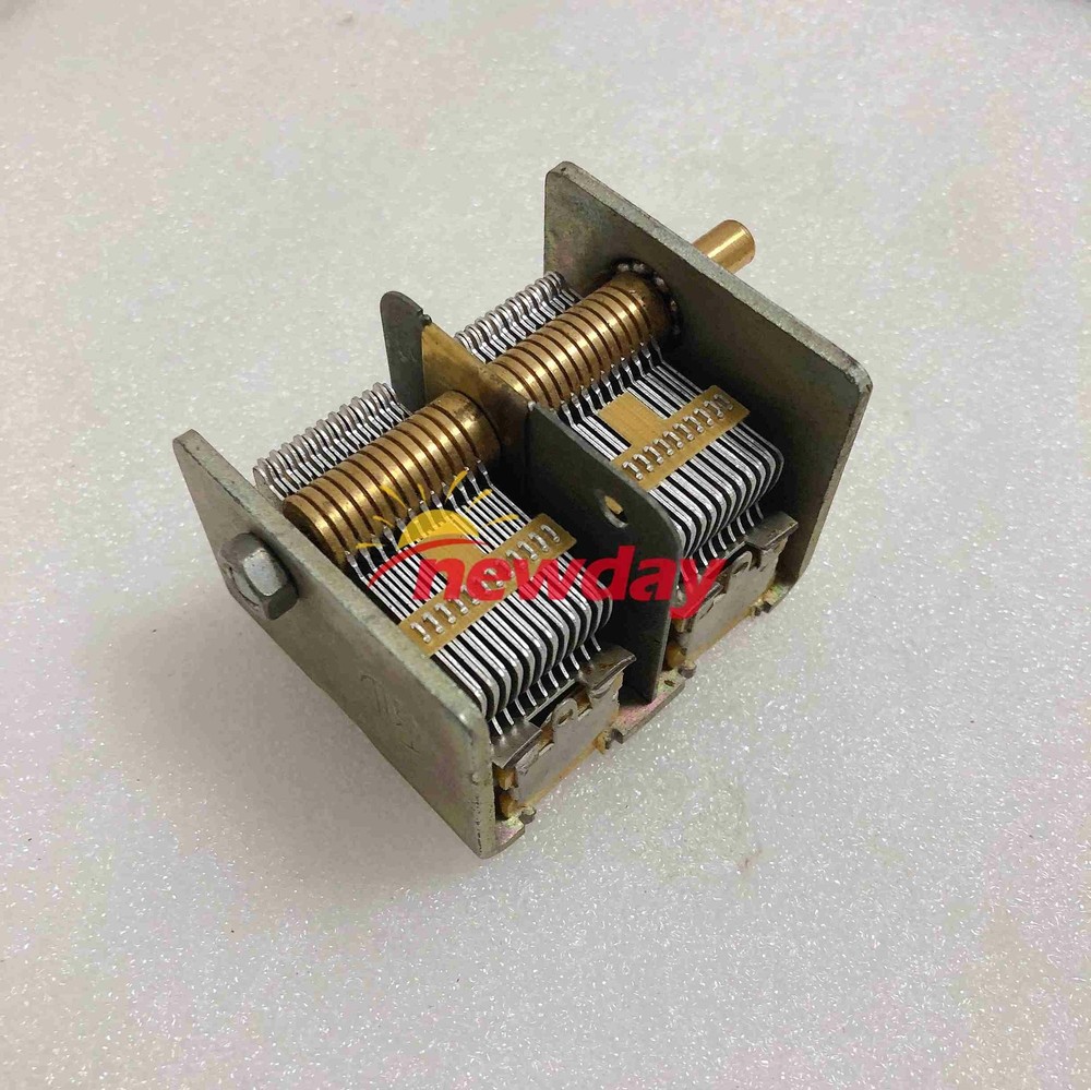 365pF+365pF, Capacitor, Variable, Dual Section, Broadcast, Air Dielectric