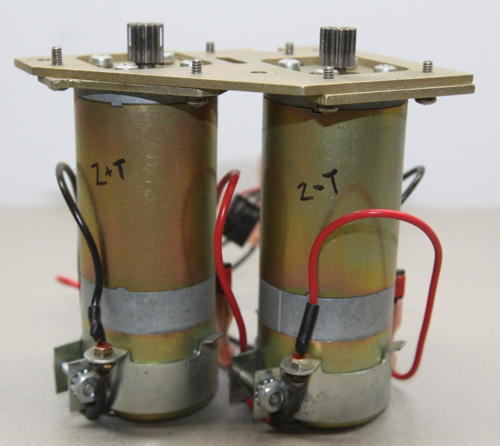 GERBER HS15 Plotter - Z Axis & Rotate Tangential Servo Motors Encoder Lot FB5M