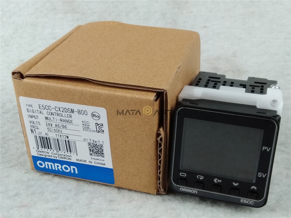 One New OMRON Temperature Controller E5CC-CX2DSM-800
