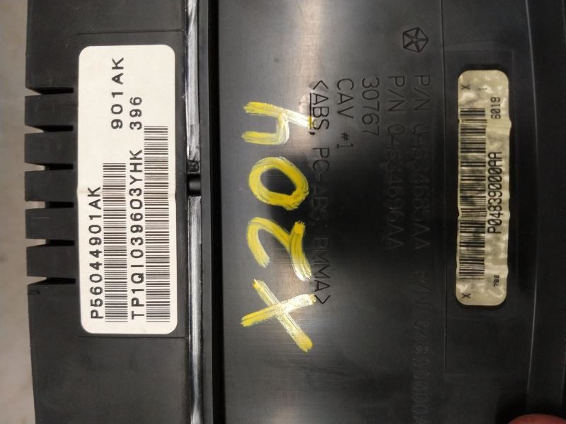 Speedometer Cluster MPH Silver Fits 06 DURANGO 349815