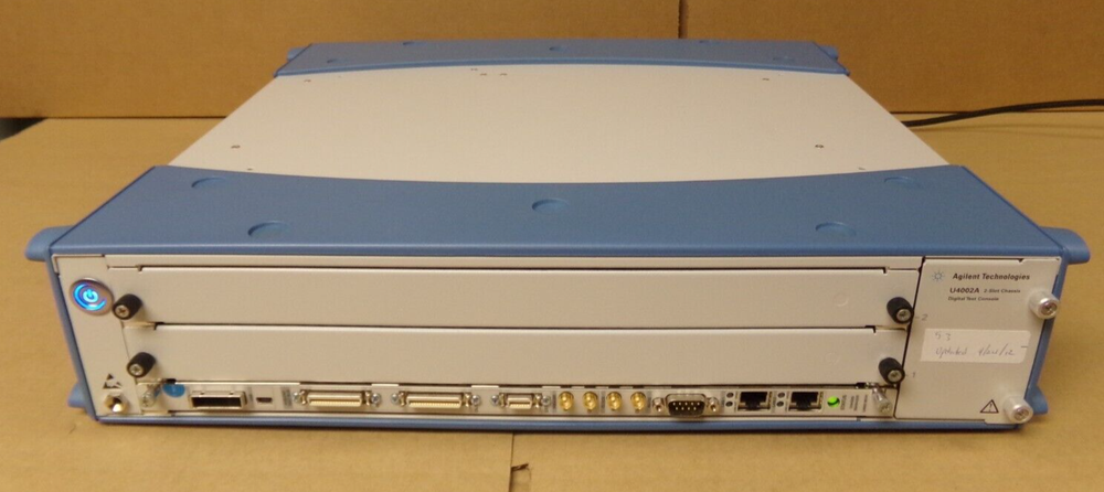 Agilent U4002A 2 Slot Chassis Digital Test Console