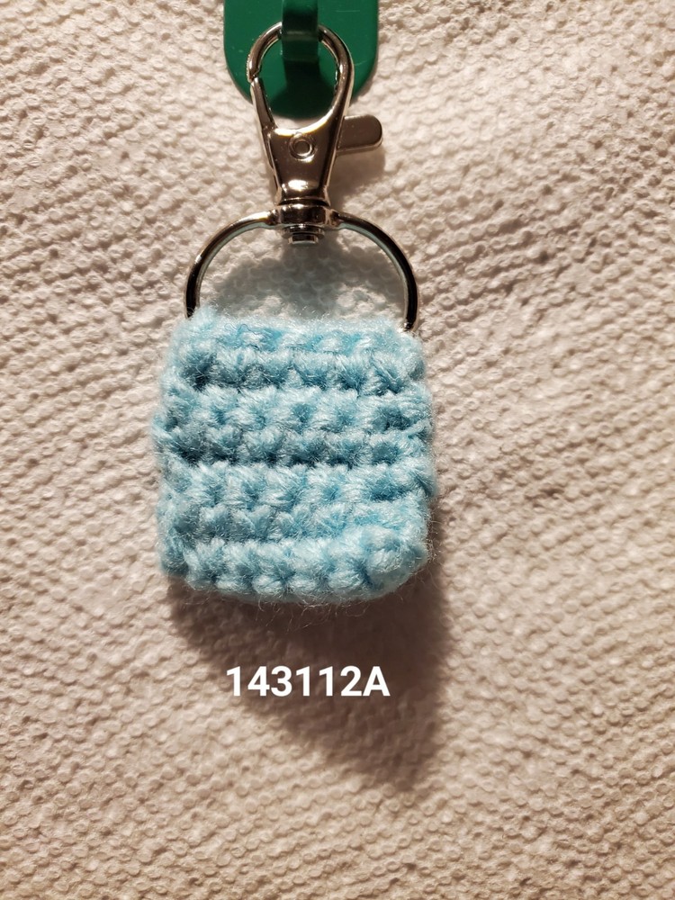 Handmade Crochet Clip-on Quarter Keeper - Square
