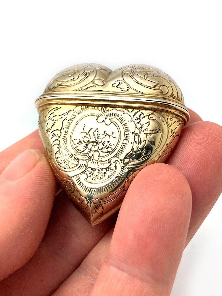 A Solid Silver Baroque Heart - Shaped Covered Box / Lover’s Trinket 1780