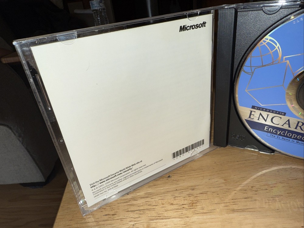 Microsoft Encarta Encyclopedia 2000 CD for PC