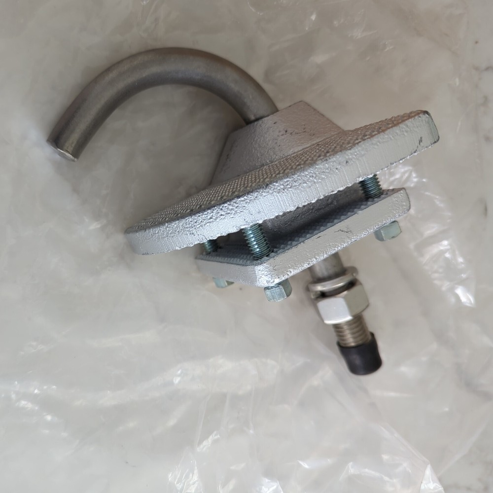Eaton LCC8 Cable Tray Conduit Clamp NEW