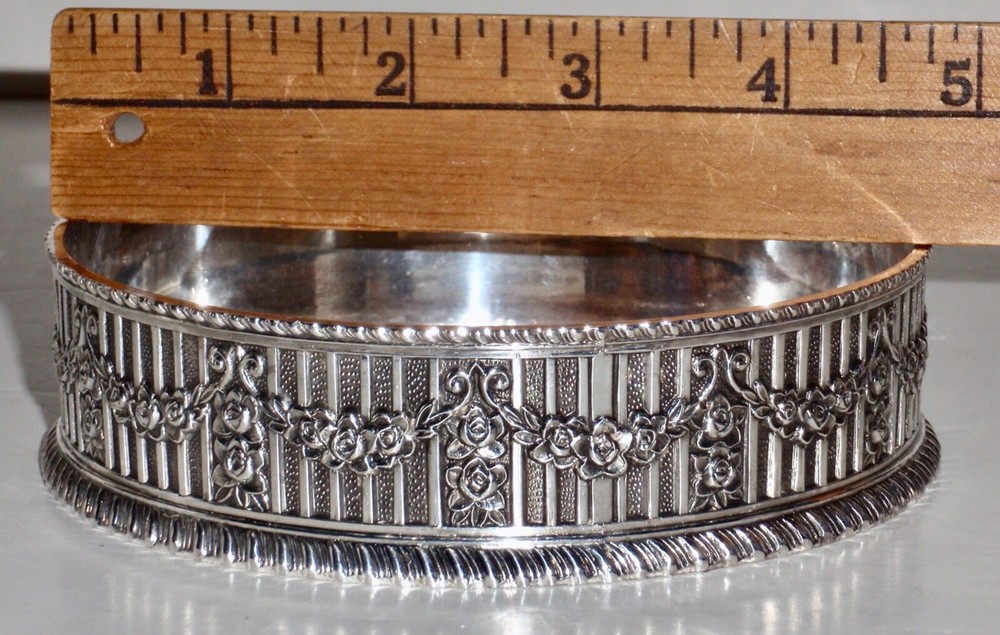 International Silver-plated Giftware Lion Accent/Wine Coaster Dish