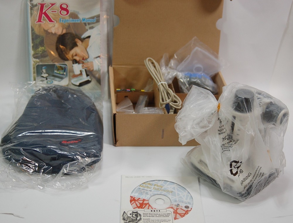 Motic DigiScope DS-300 Zoom Microscope With Digital Camera in box