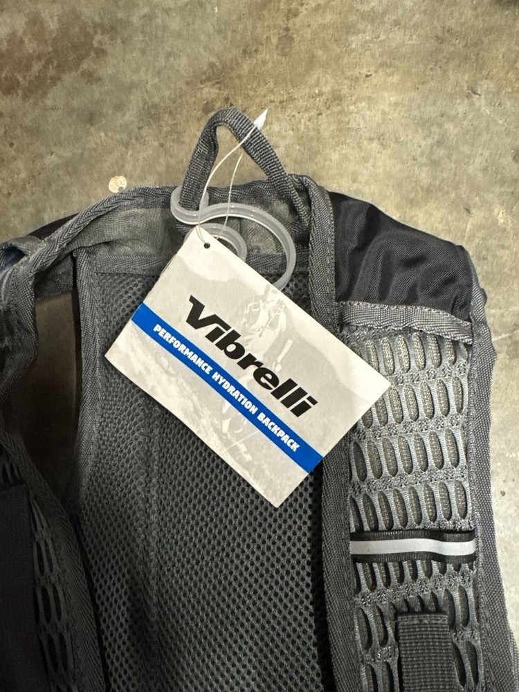 Vibrelli Performance Hydration Backpack with 2L Water Bladder - Black/Gray