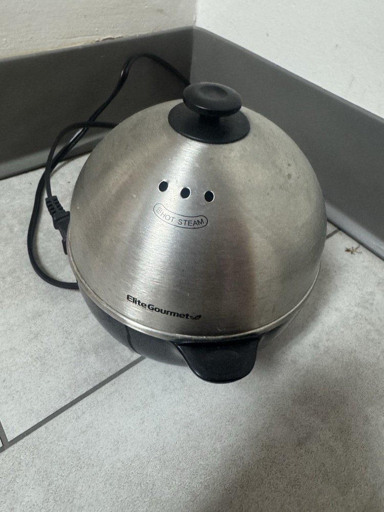 Elite Black Egg Cooker