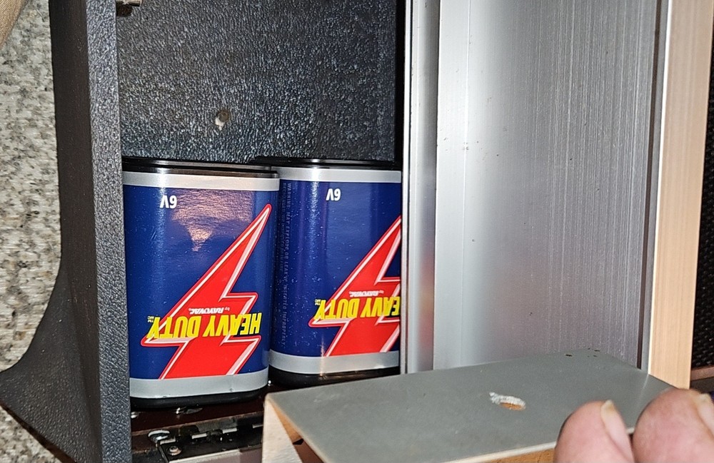 Holmin 300 Portable PA System, W/2 Keys, Microphone, Speaker Untested,