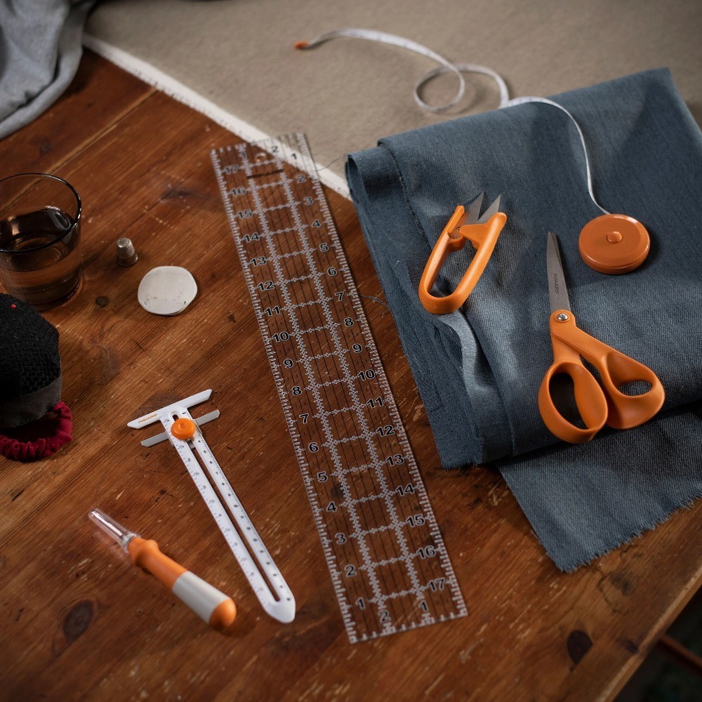 6 Piece Sewing Essentials Set, Orange