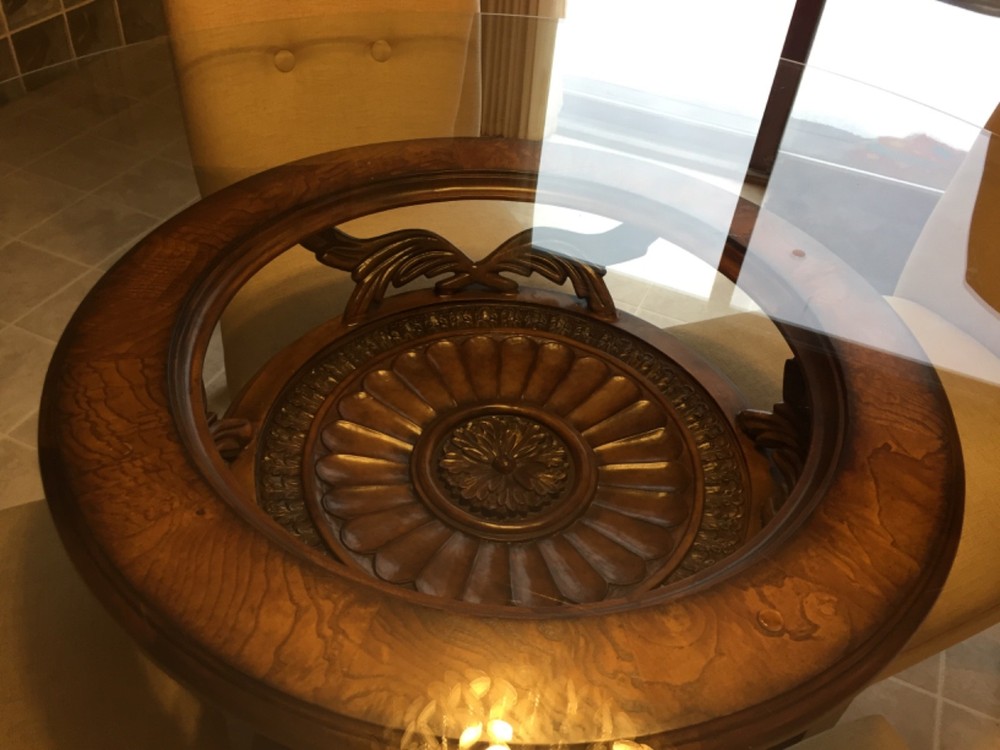 60 inch round table and chairs