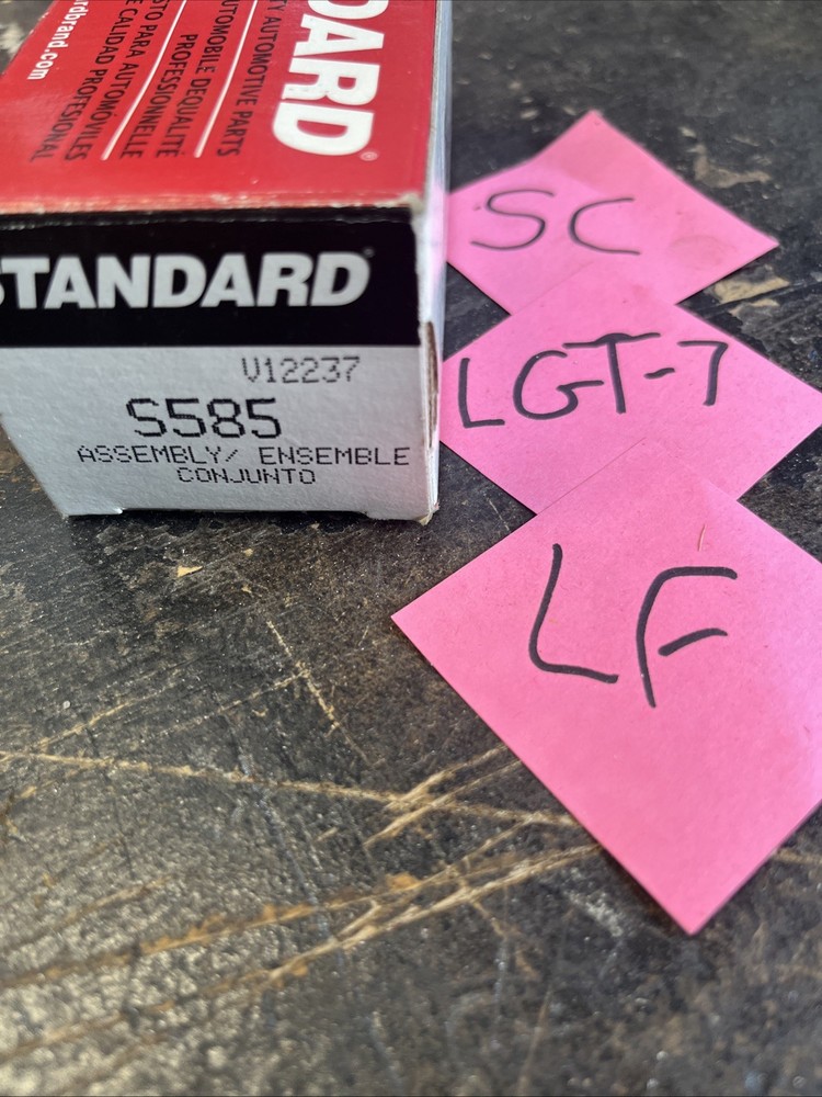 Standard Motor Products Back Up Light Socket, S585