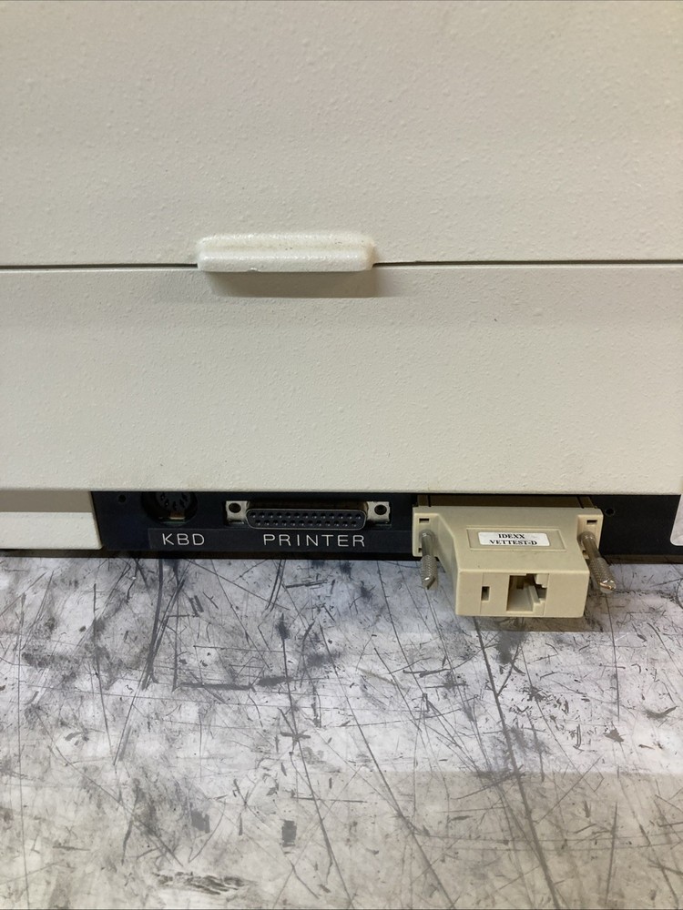 IDEXX Vet Test 8008 powers on untested