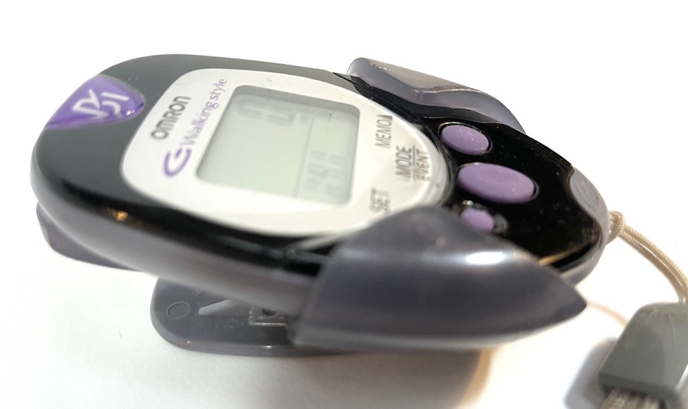 OMRON Walking style HJ-720IT pocket pedometer digital walking meter
