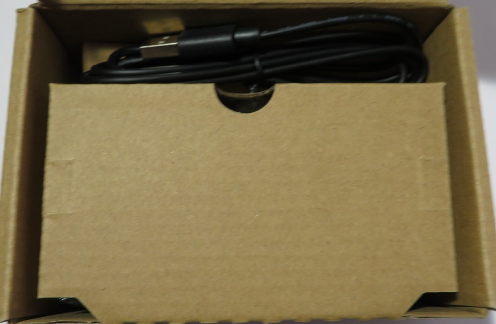 NEW In BoxAmazon Basics 3-Button Wired USB Computer Mouse, Single Black