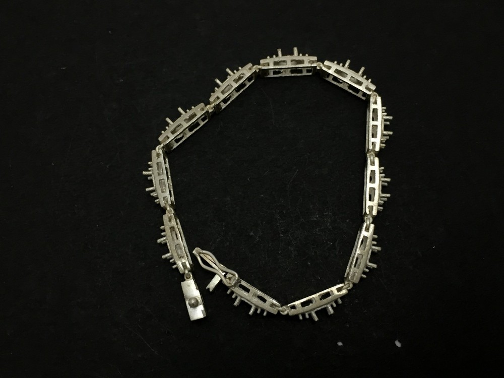 Silver Link Bracelet 5x7 mm Oval Semi Mount Bracelet Setting Unique Design