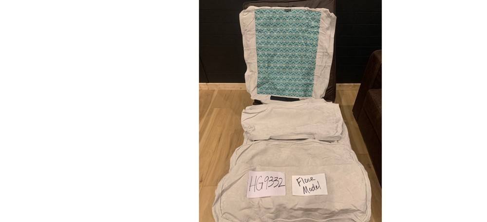 16 pc. Lovesoft Sactional Set w/ 1 Storage seat