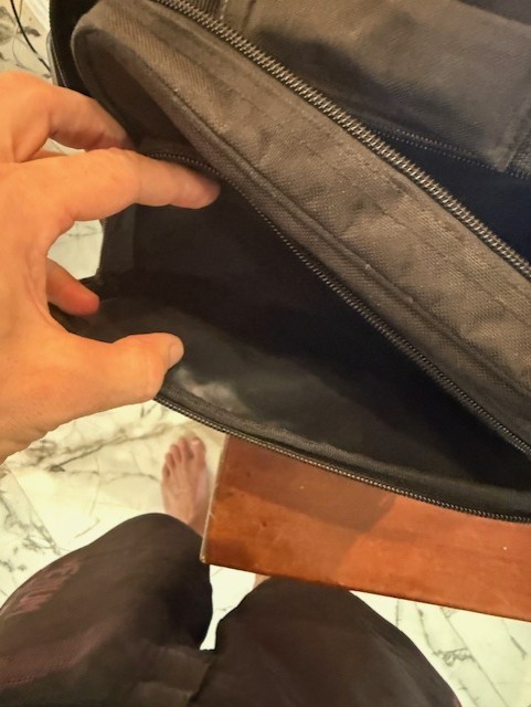 MY PILOT STORE HEADSET BAG OPEN BOX