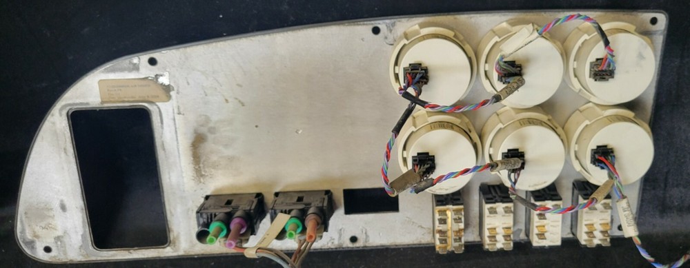 Peterbilt 387 Instrument Cluster