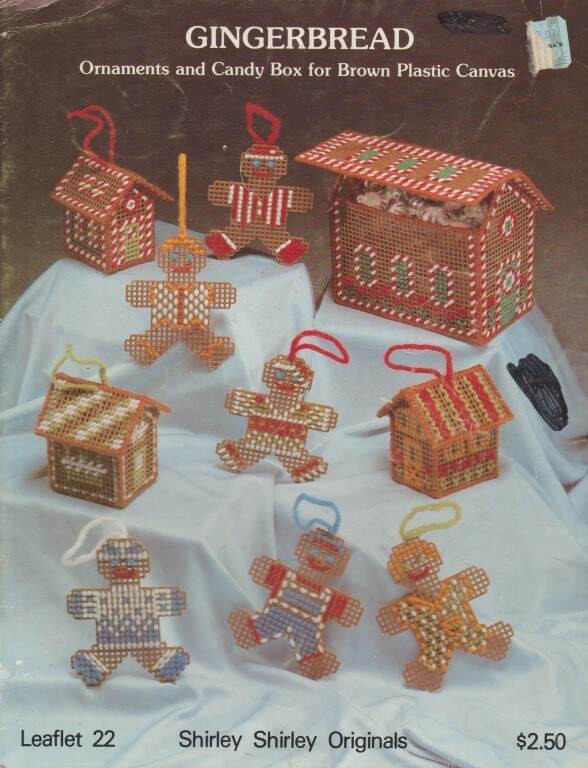 VTG!LOT OF 2 CUTE PLASTIC CANVAS PATTERN LEAFLETS GINGERBREAD & BEARS