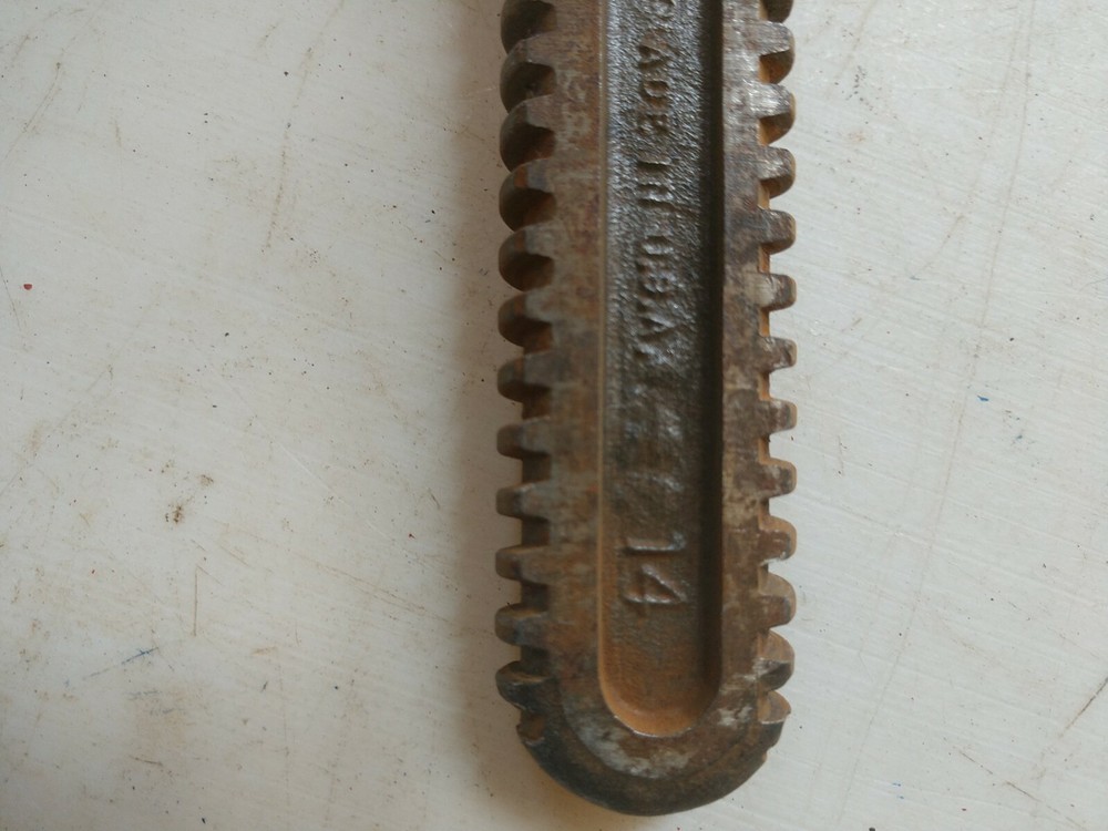 Vintage 14-in Adjustable Pipe Monkey Wrench