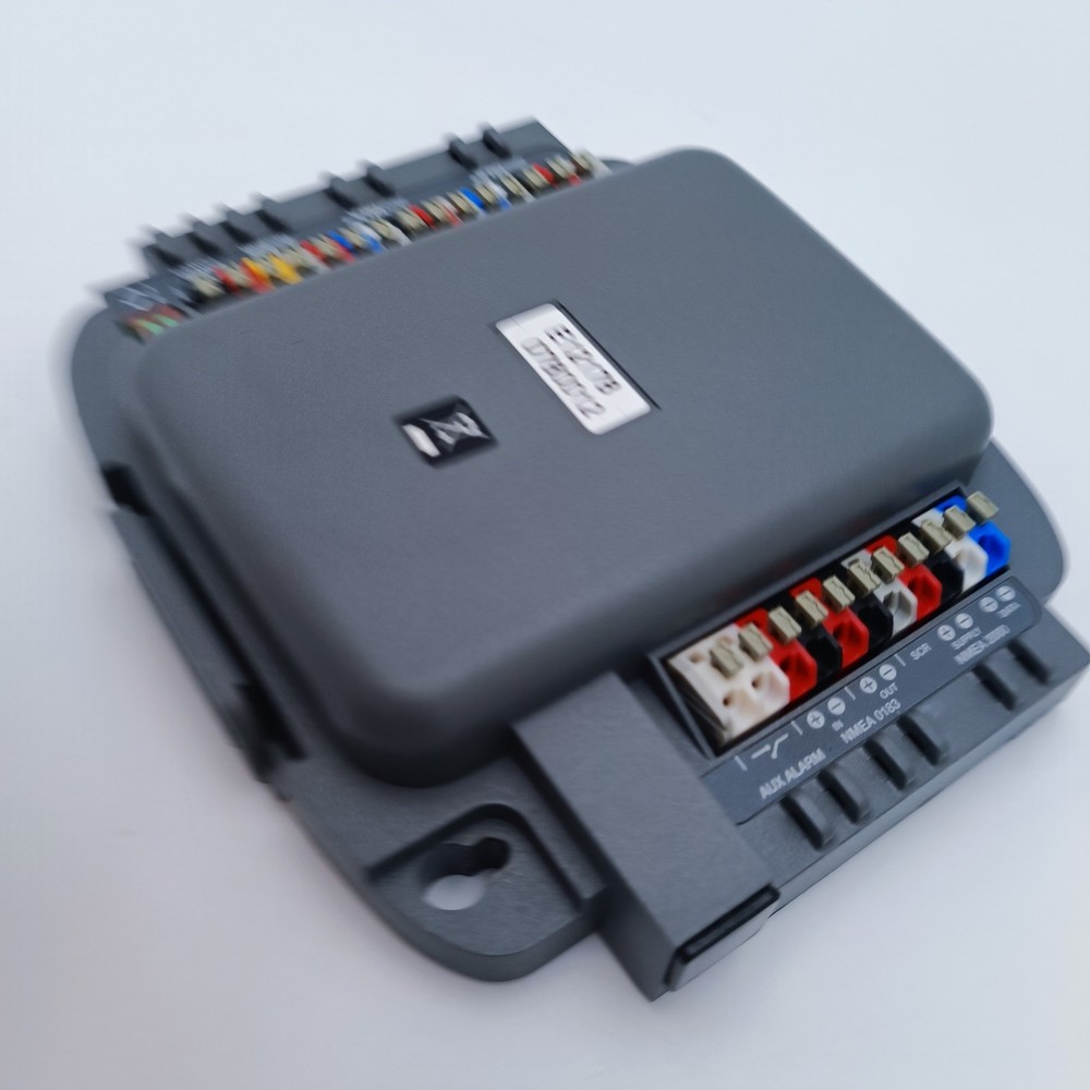 Raymarine E12178 ST290 Volvo IPS DPU Smartpilot Autopilot Data Processing Unit