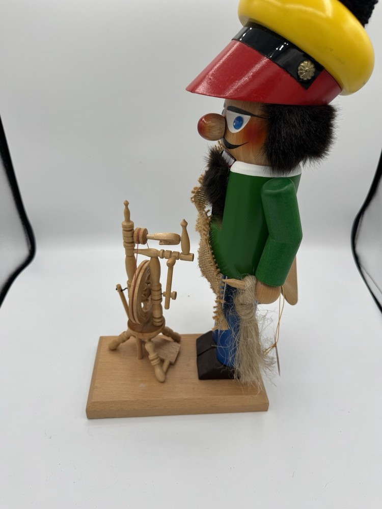 Steinbach Basket Weaver Nutcracker