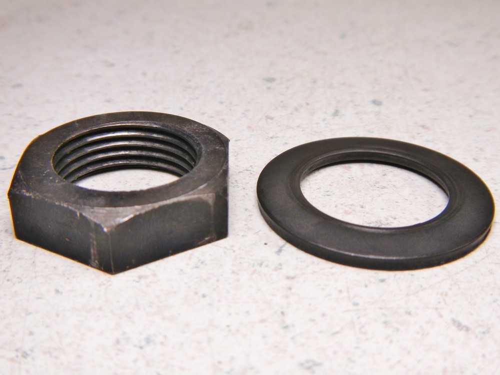 92 SUZUKI QUADRUNNER LT230E CLUTCH MOUNTING NUT & SPRING WASHER