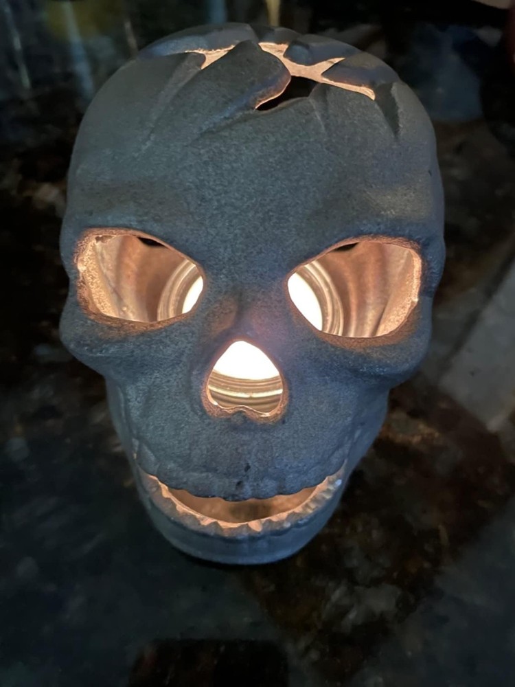 JTRF 2pcs Refractory Materials Fireproof Imitated Human Fire Pit Skulls Gray
