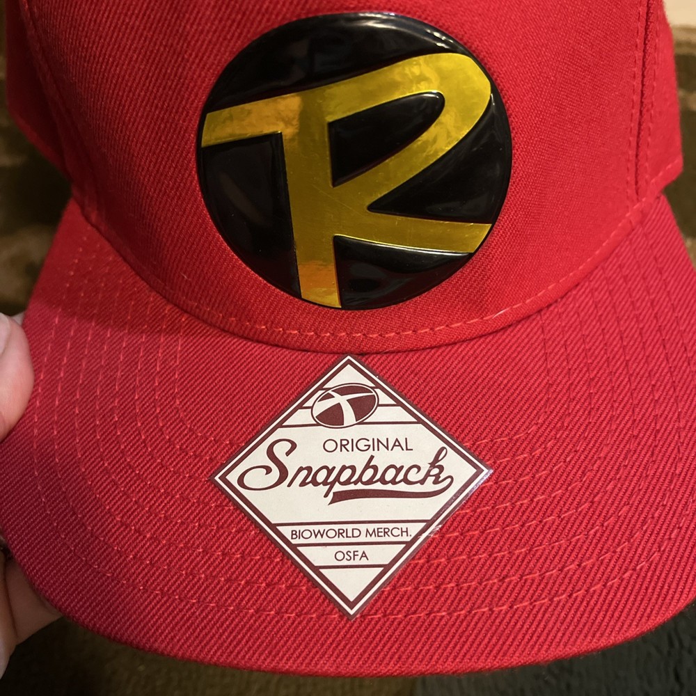 Batman DC Comics ROBIN BOY WONDER SnapBack Adjustable Ball Cap NWT