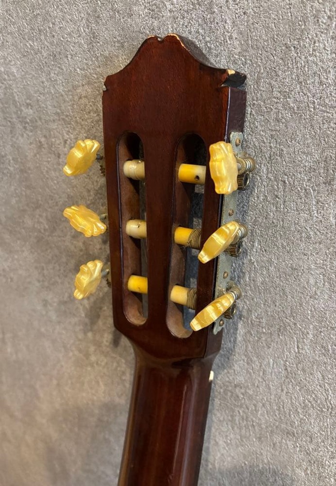 MORRIS Classical Guitar 1975 Terada Gakki Savarez Strings