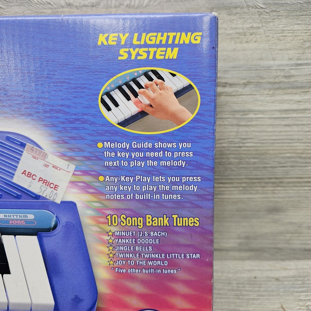 Casio LK-6 Key Lighting 32-Key Blue Learning Electronic Keyboard Battery Powered